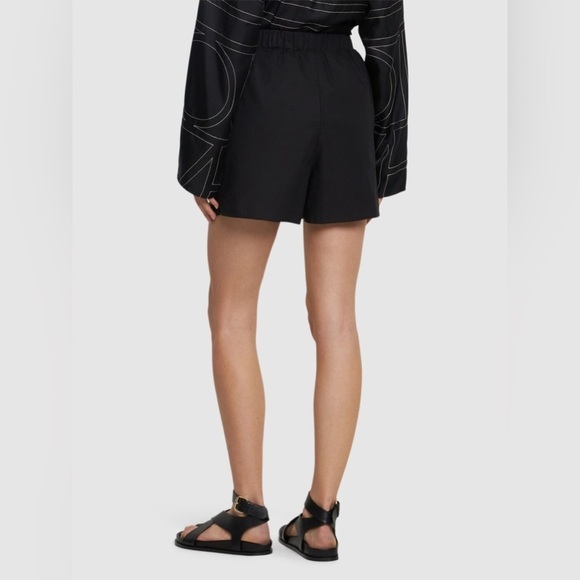 The Frankie Shop
Lui organic cotton poplin boxer shorts size M - Picture 5 of 9